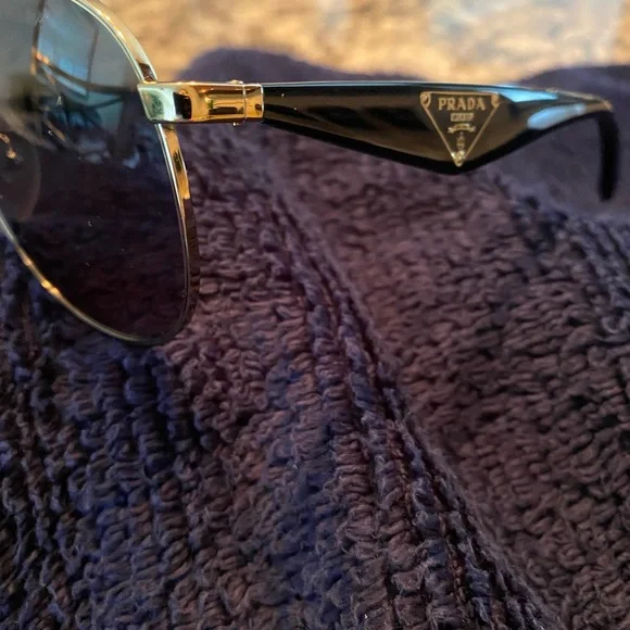 Womens prada sunglasses - Picture 2 of 5